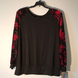 AYLX 2x black and red top